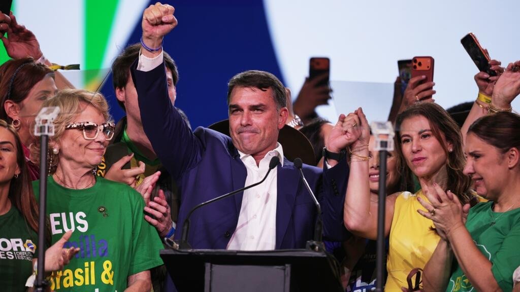 1789190795_flavio-bolsonaro-2.jpg