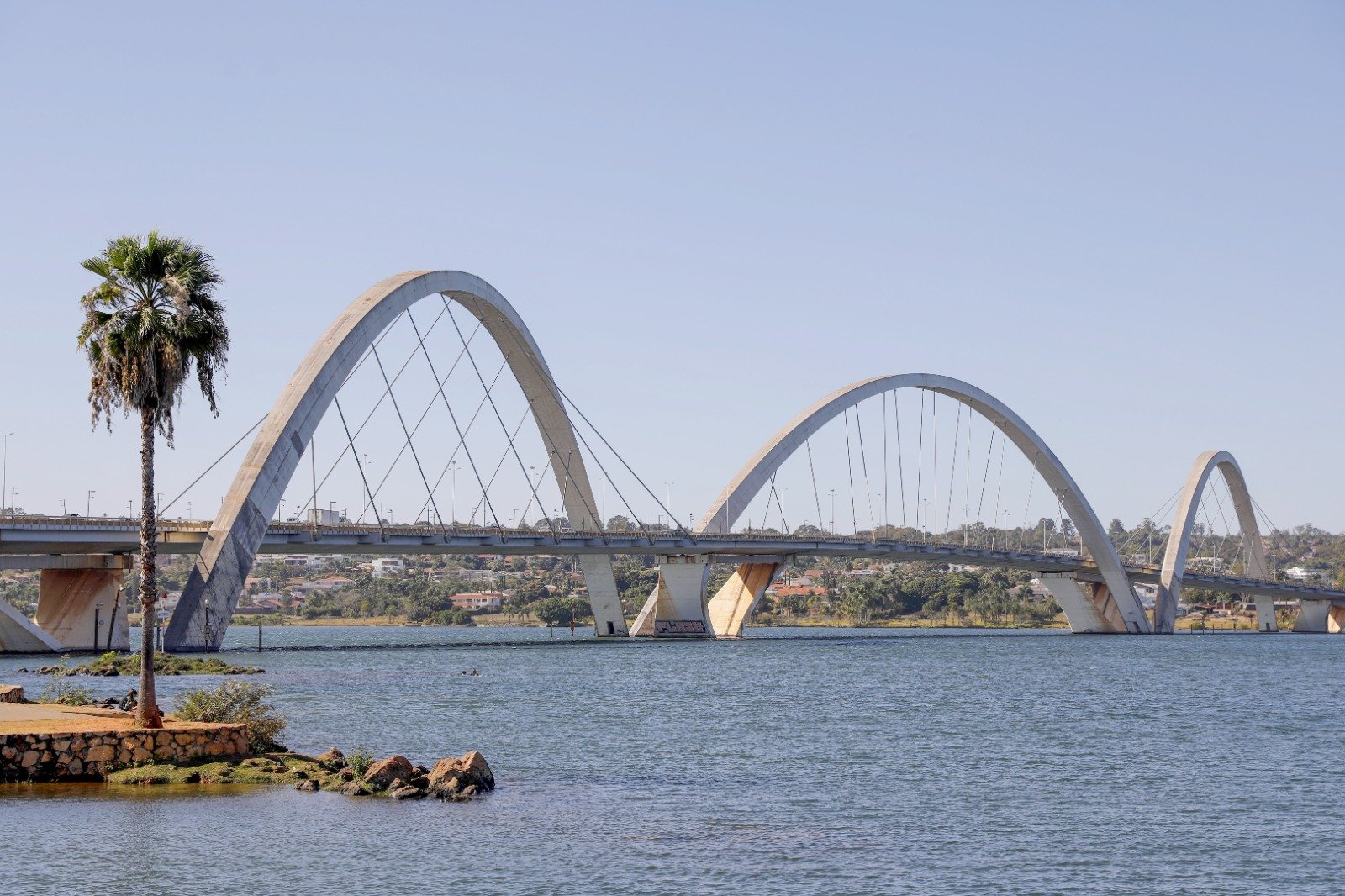 1789428515_ponte-jk.jpeg