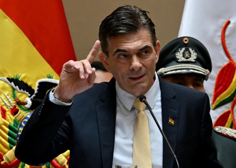1_afp__20251109__83jb7u6__v1__highres__boliviapoliticsgovernment-11523135.jpg