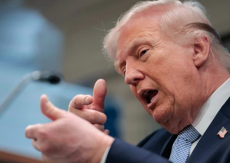 1_afp__20260406__a6w29t6__v1__highres__uspresidentdonaldtrumpholdspresseramidiranwar-11765912.jpg