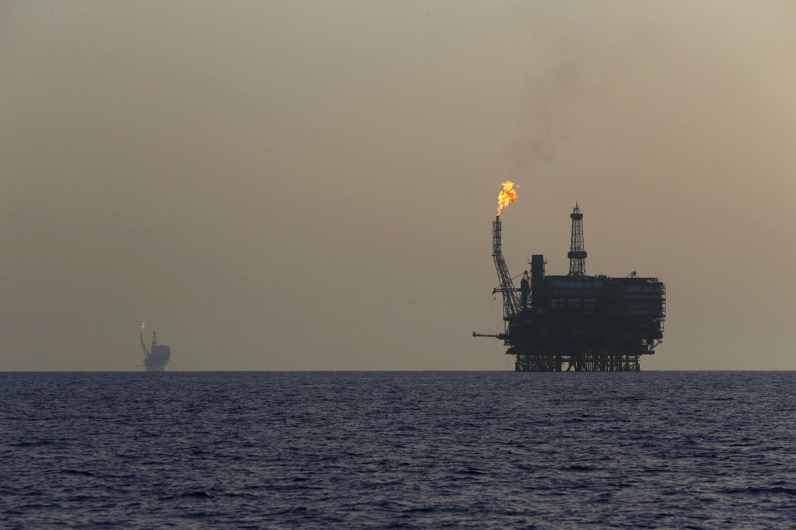 2024-06-13T201506Z_1_LYNXMPEK5C0TA_RTROPTP_4_MARKETS-OIL-1.jpg