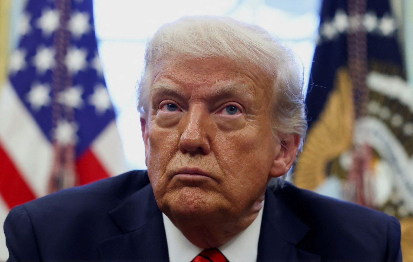 2025-04-18T181342Z_1_LYNXMPEL3H0GM_RTROPTP_4_EUA-TRUMP-PETROLEO-MAR_red2.jpg