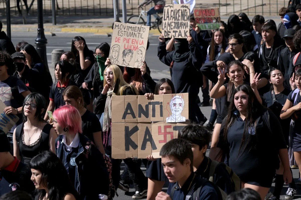 AFP__20260326__A4U73GR__v1__MidRes__ChileStudentsProtest.jpg