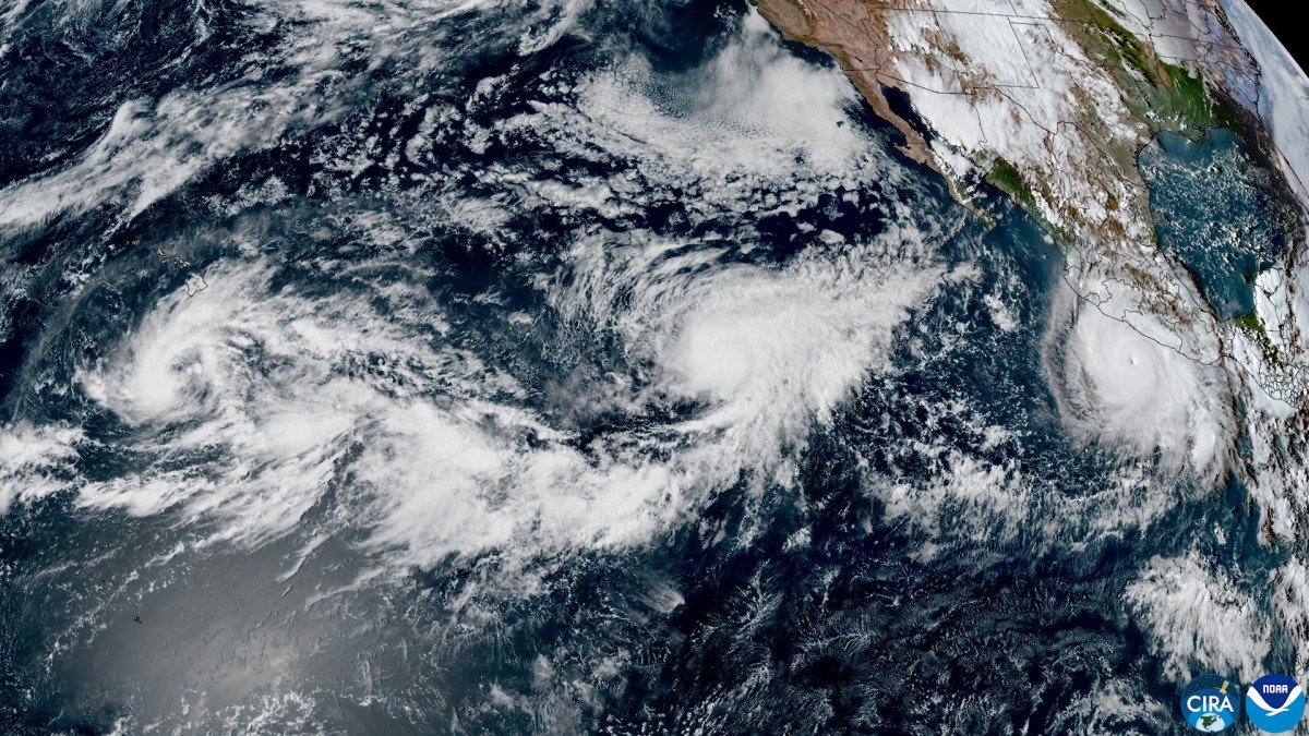 AFP__20260925__C9D739F__v1__MidRes__UsMexicoClimateHurricanes.jpg