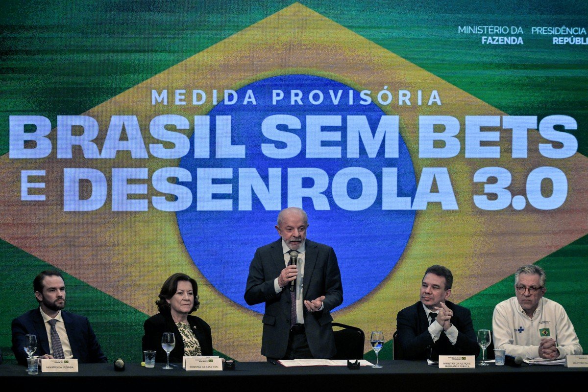 AFP__20260925__C9EG3NE__v1__MidRes__BrazilElectionGambling.jpg