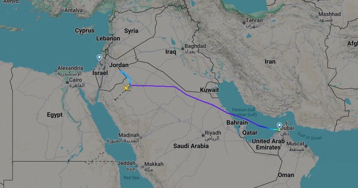 Captura-de-tela-do-Flightradar24-mostra-voo-da-flydubai-com-destino-a-Israel-que-foi-desviado-para-a.jpeg