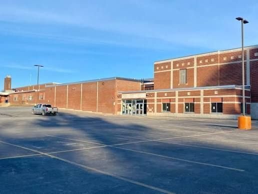 Colegio-Beaver-River-Central.jpg