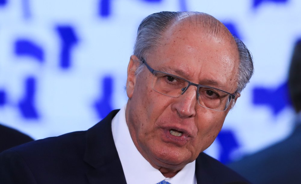O-vice-presidente-da-Republica-e-ministro-do-Desenvolvimento-Industria-Comercio-e-Servicos-Geraldo-A.jpeg