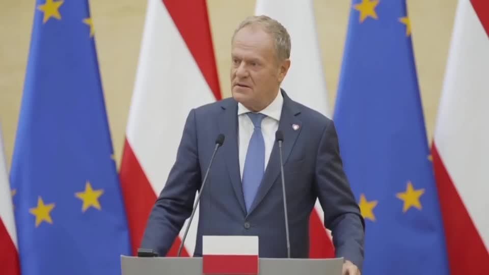 Primeiro-ministro-da-Polonia-Donald-Tusk-em-coletiva-de-imprensa.jpg