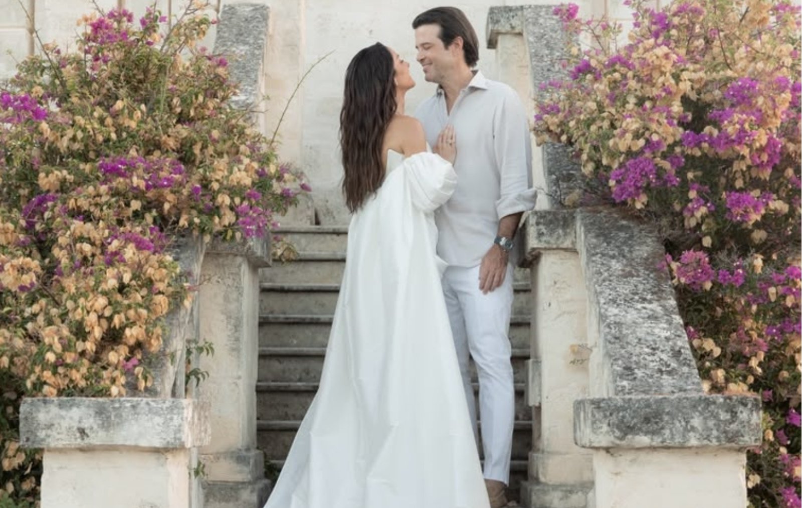 Sarah-Mattar-fecha-a-Puglia-para-casamento-de-quatro-dias-na-Italia.jpg