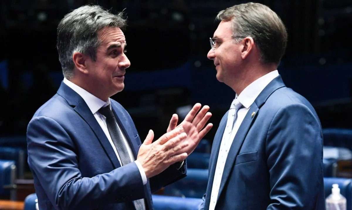 cironogueira-e-flavio-bolsonaro.jpeg
