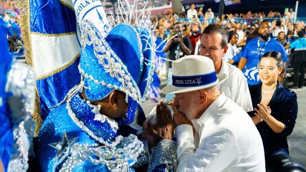 desfile-em-homenagem-ao-presidente-Lula.jpg
