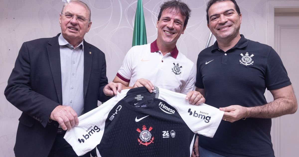 diniz-anunciado-corinthians-e1775520224297.jpg