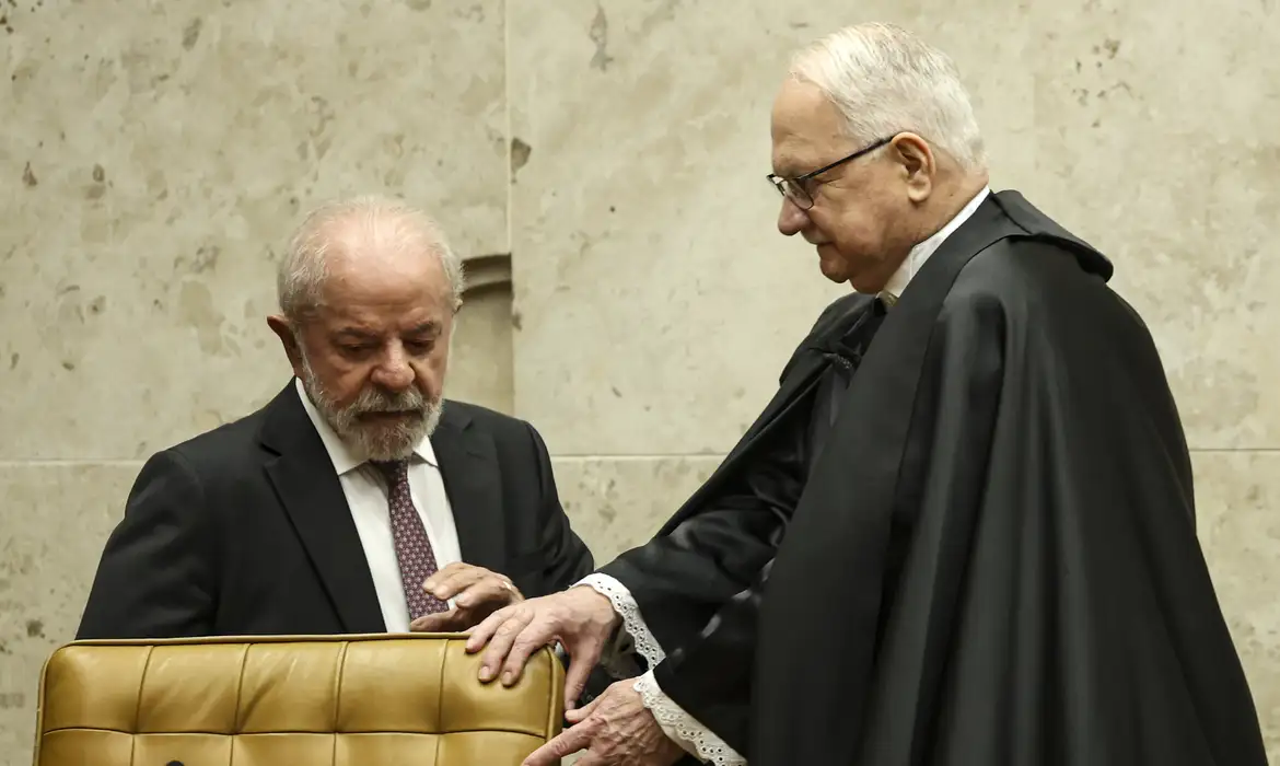 lula-e-fachin.png