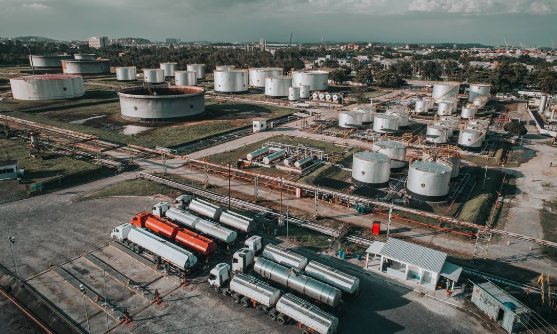 refinaria-de-manguinhos.jpg