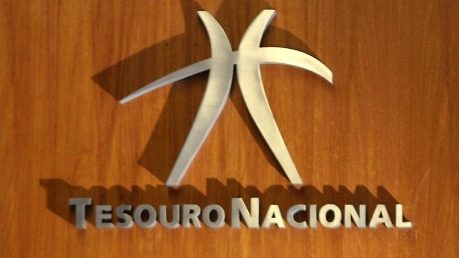 simbolo-do-tesouro-nacional-no-ministerio-da-fazenda-em-brasilia-1451334023805_900x506.jpg