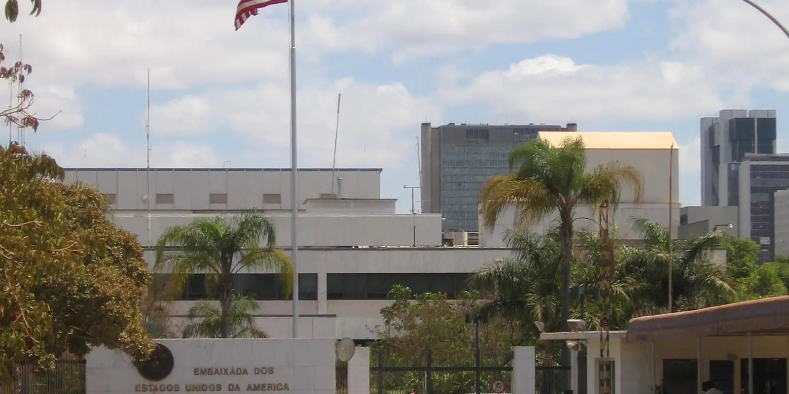 1790980612_embaixada_usa_brasil_01luis_dantas.jpg