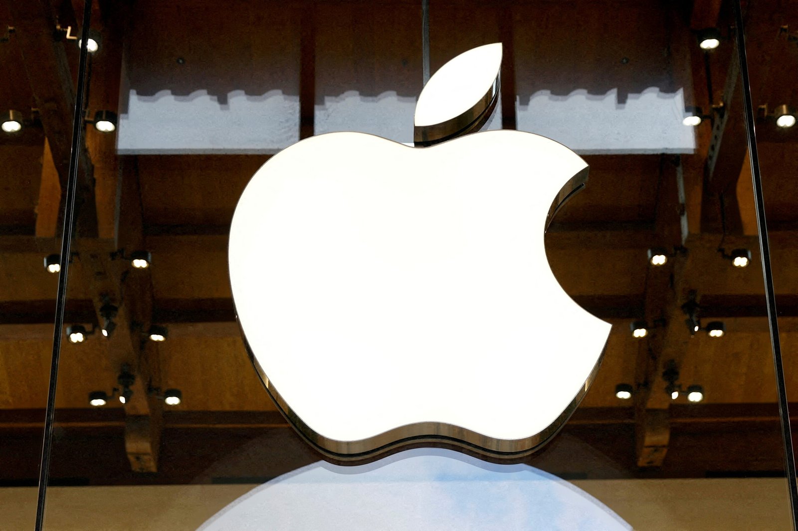 2026-07-10T214714Z_1_LYNXMPEM691B1_RTROPTP_4_APPLE-OPENAI-LAWSUIT.jpg