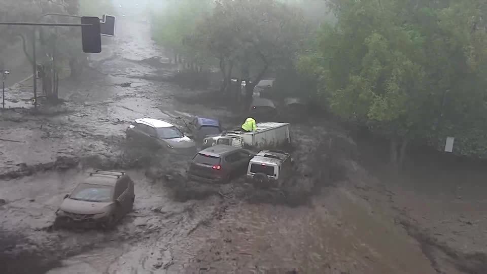 2026-10-09T161950Z_1_LOP890409102026RP1_RTRMADP_BASEIMAGE-960X540_CHILE-WEATHER-FLOODS-CCTV.jpg