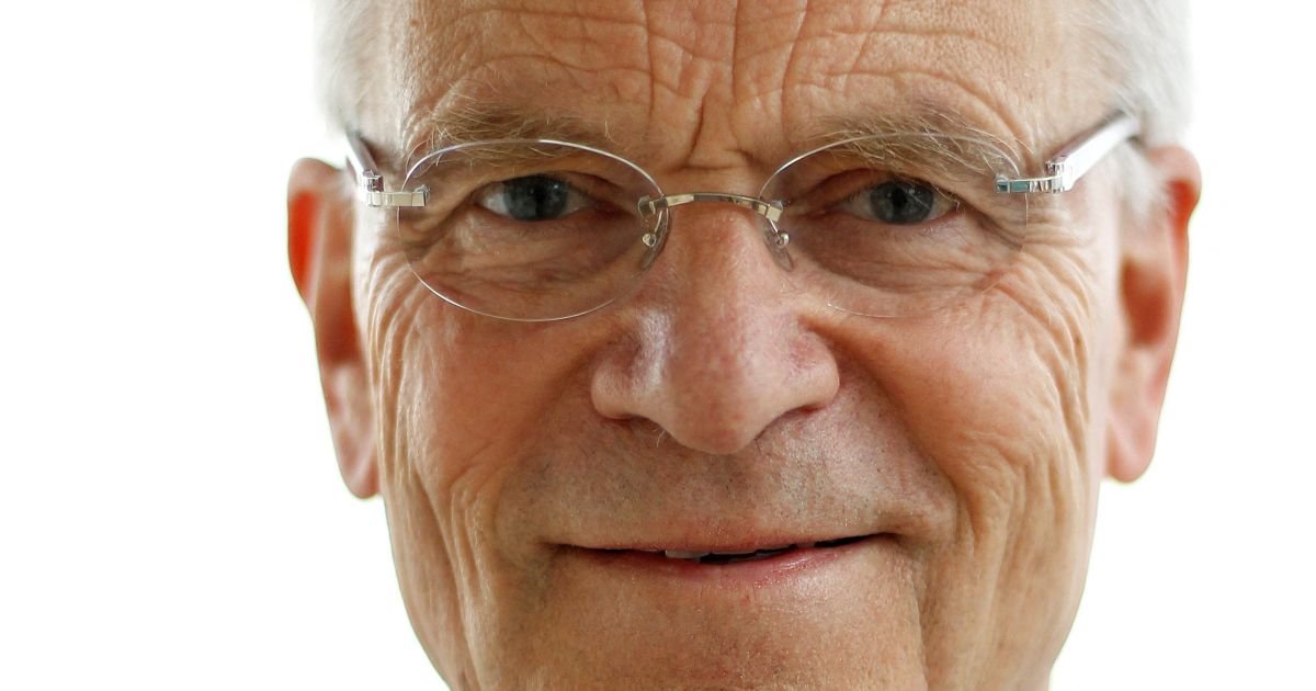 Jeffrey-Archer.jpg
