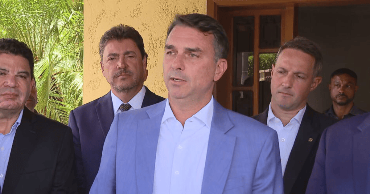 coletiva-flacio-bolsonaro-qg-brasilia-06-10-26.png