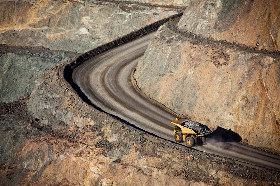 minerio-de-ferro-mineracao.jpg