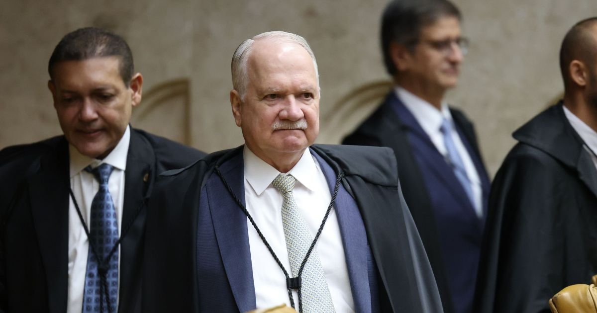 ministro-edson-fachin-plenario-stf_4af114.jpg