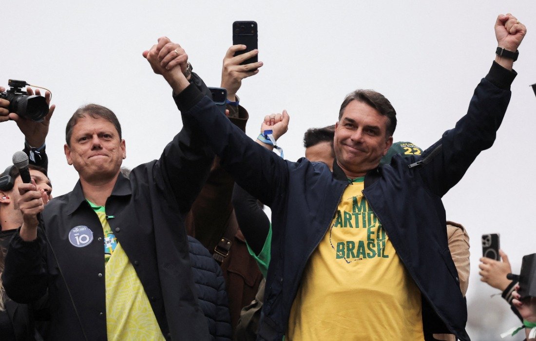 tarcisio-freitas-flavio-bolsonaro-paulista-eleicoes-01.jpg